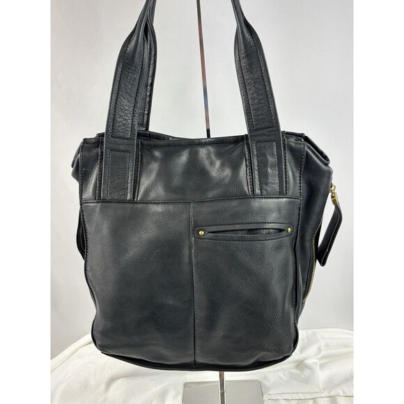 B Makowsky Shoulder Bag Tote Black Leather Brass Chain Hardware Pockets - Picture 7 of 16